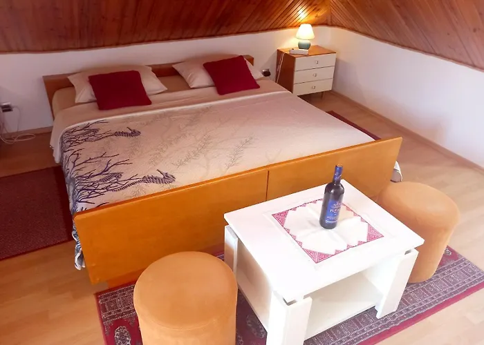 Old Town Jelena Loft Room