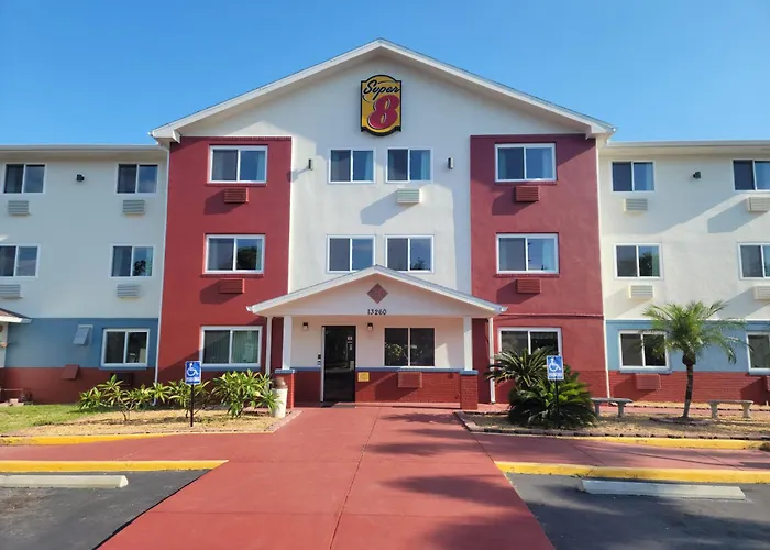 Super8 By Wyndham Nearby Clearwater St Petersburg International Airport