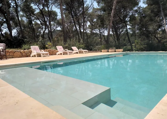 Les Pieds Tanqués - Bed&Breakfast-Spa Saint-Cyr-sur-Mer