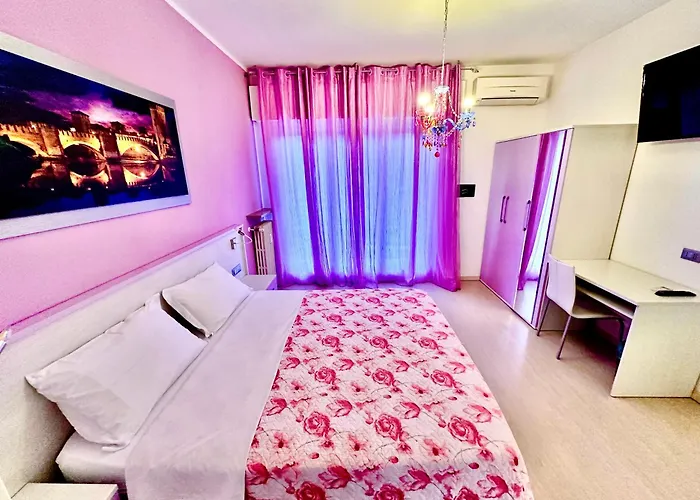 Ai Giardini Rooms -Vicino Ospedale Borgo Trento E Centro Storico Verona