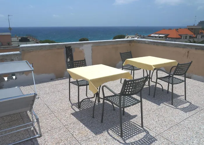 Hotel Flora Celle Ligure