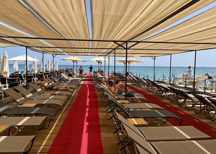 The Lea Hotels & Suite