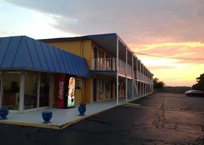 Belmont Inn And Suites Hampton