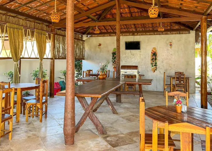 Pousada Curva dos Ventos-Próximo à praia com café da manhã em Icaraí de Amontada
