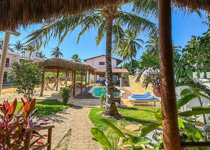 Pousada Curva dos Ventos-Próximo à praia com café da manhã em Icaraí de Amontada
