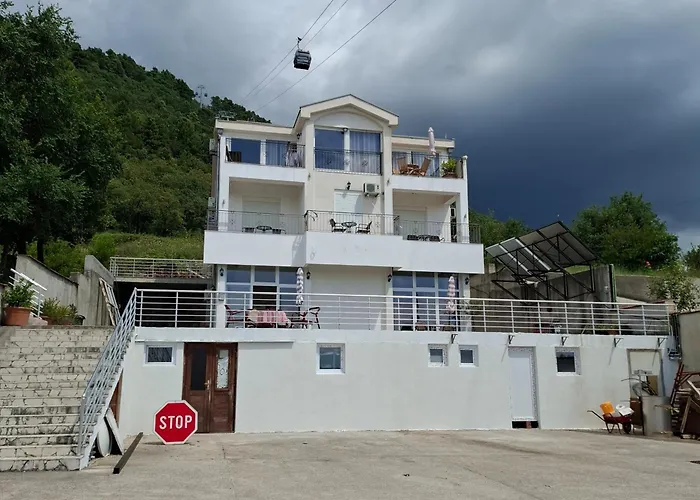 Guest House Vila Vedesa