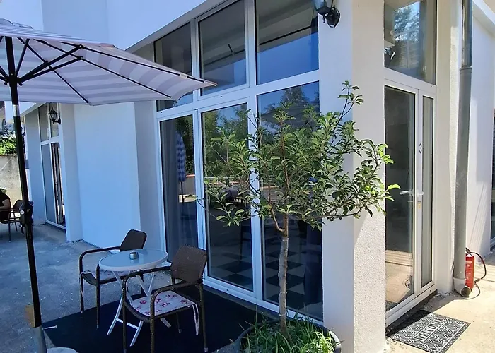 Guest House Vila Vedesa