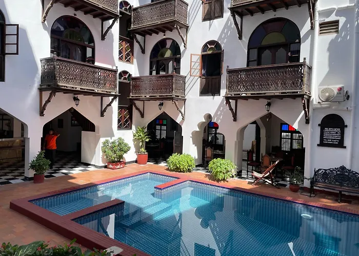 Dhow Palace Hotel