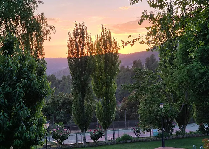 Hospedium Hotel Val De Pinares