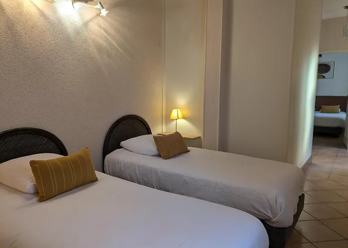 Logis Hôtel Le Saint Florent