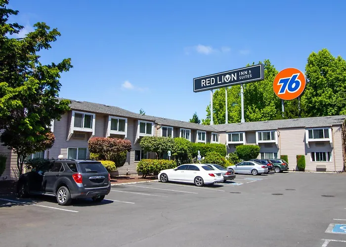 Red Lion Inn & Suites Vancouver