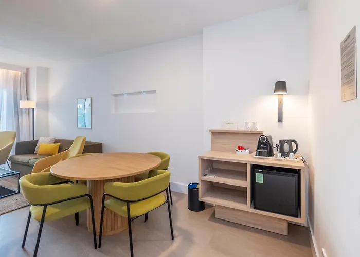 Hotel a Cala Galdana (Menorca)