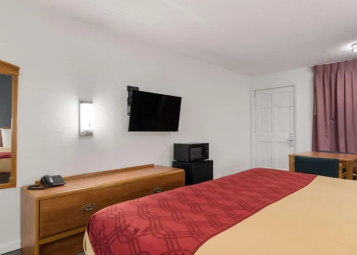 Econo Lodge Calhoun North Damascus