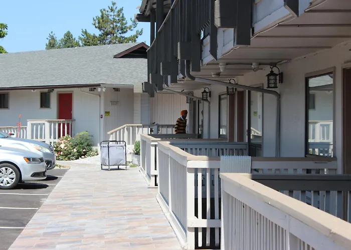 Cedarwood Inn Of Ashland