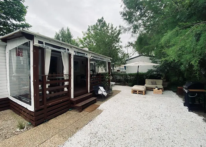 Ruhig Gelegenes Mobilhome La Carabasse Vias