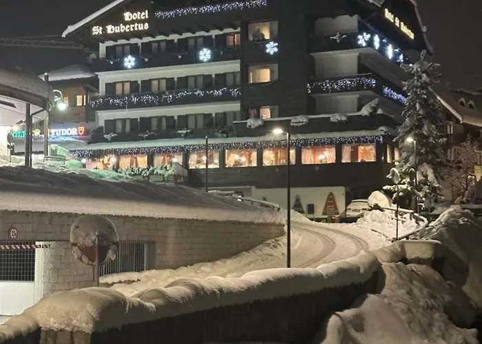 Hotel Garni St. Hubertus Madonna