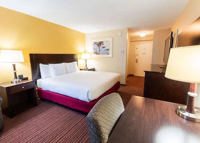 Fireside Inn & Suites Portland (Adults Only)