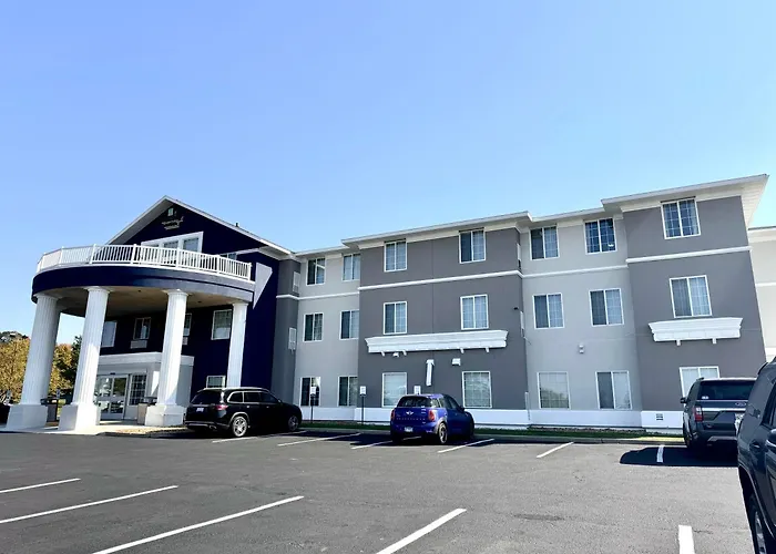 Mainstay Suites Madison Airport