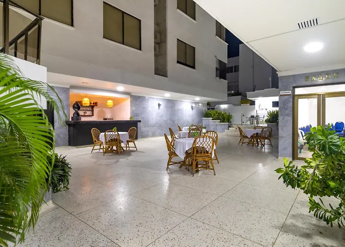Hotel Axis Inn By Geh Suites Santa Marta 