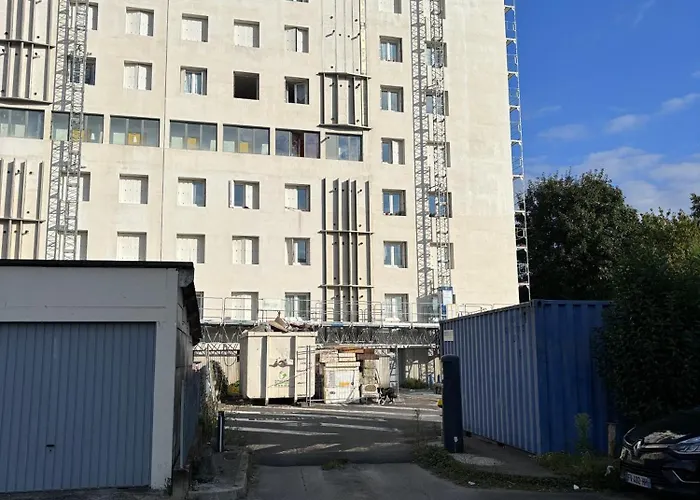 Merig'Home Chambre Bd Climatisee Dans Maison Avec Piscine Au Calme En Ville, Sdb & Toilettes Prives Angoulême