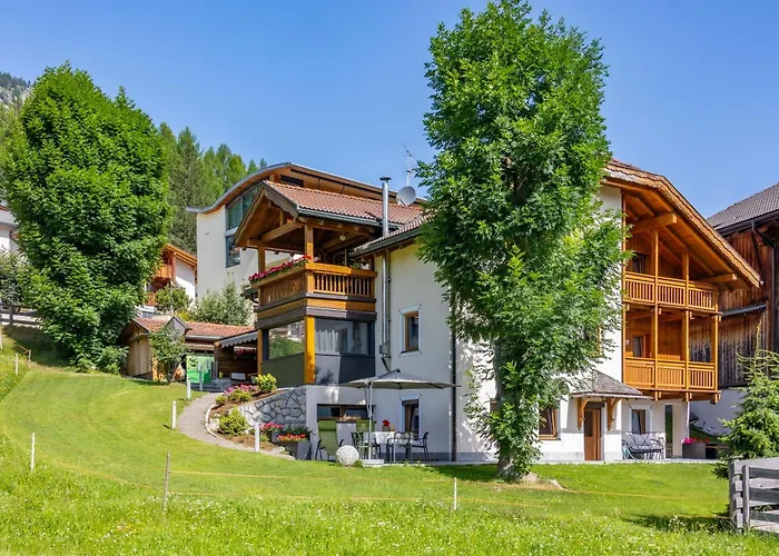 Appartamenti Loretta La Villa 
