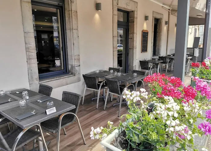 Hotel Le Pont Neuf Saint-Affrique