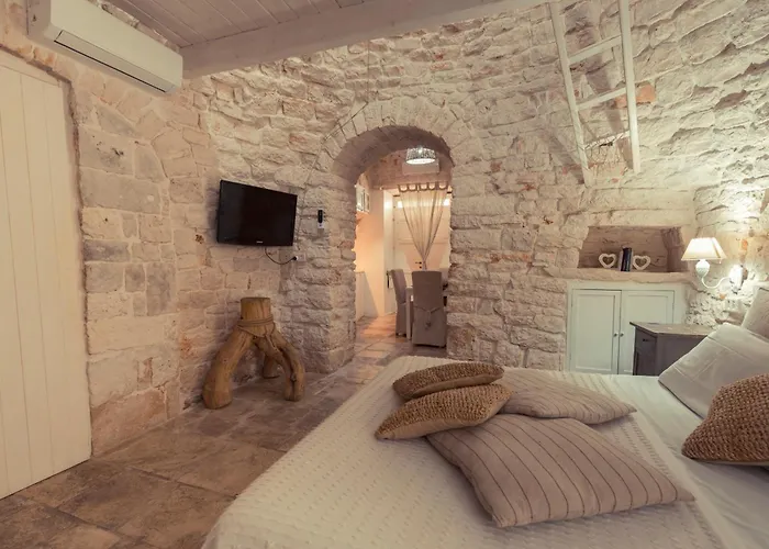Trulli Antichi Mestieri - Widespread Trulli In The Historic Center Bed & Breakfast Alberobello