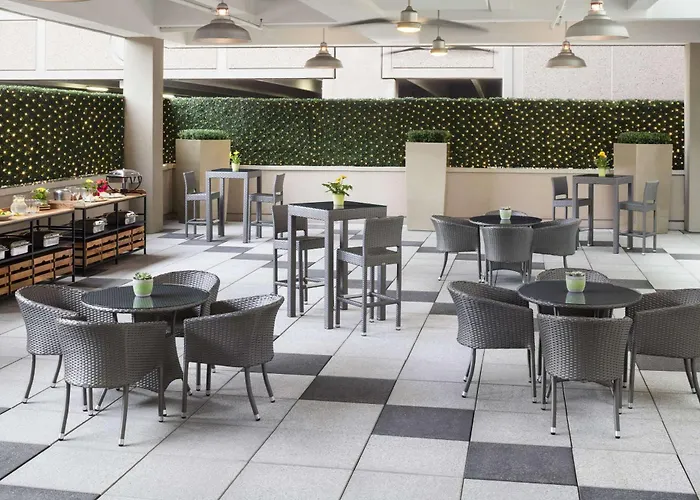 Cambria Hotel White Plains - Downtown