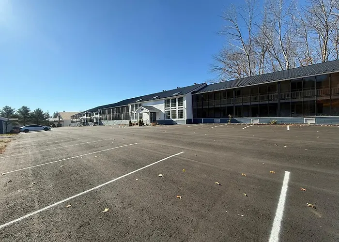 Travelodge By Wyndham Lincoln Near White Mountain