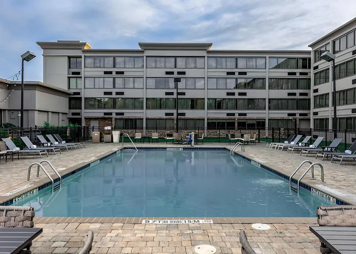 Doubletree By Hilton Greensboro Airport