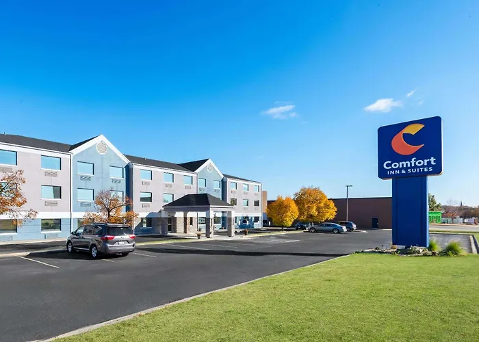 Comfort Inn & Suites Mason City - Clear Lake