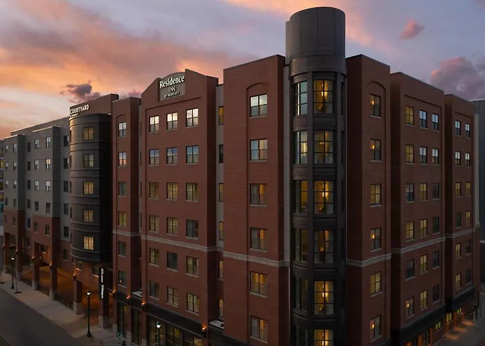 Courtyard By Marriott Syracuse Downtown At Armory Square Hotel