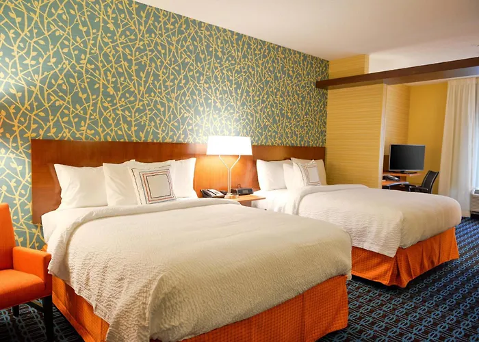 Fairfield Inn And Suites Canton South