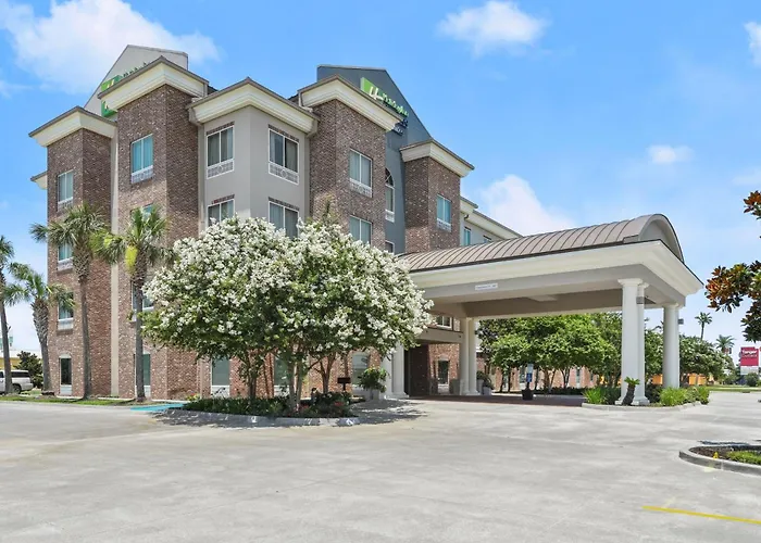 Holiday Inn Express & Suites Gonzales By Ihg