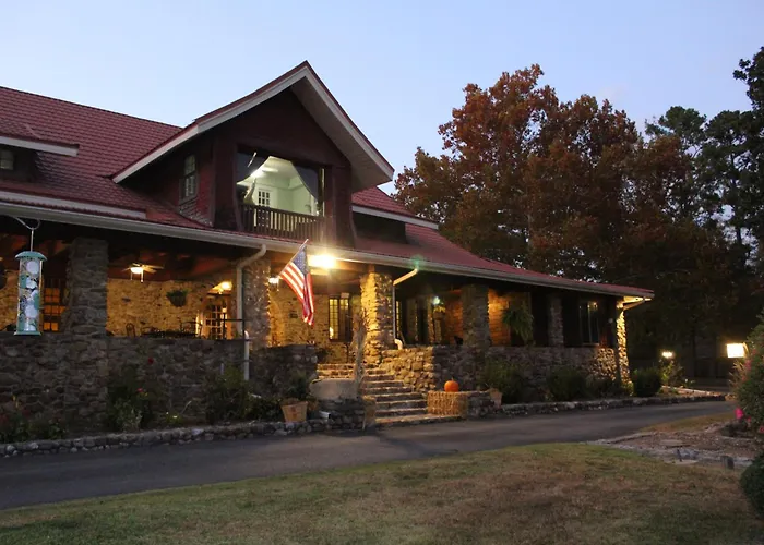 Hilltop Manor B&B