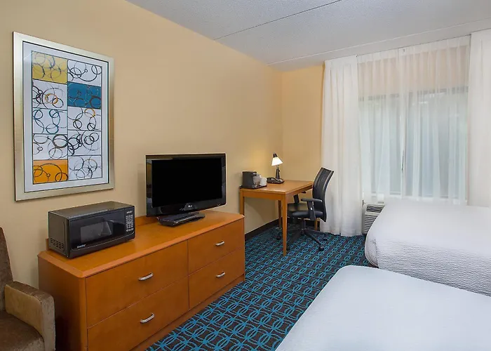 Fairfield Inn & Suites Kodak