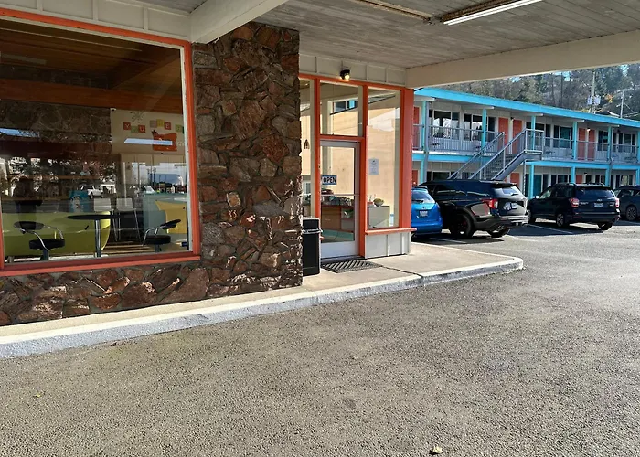 Atomic Motel