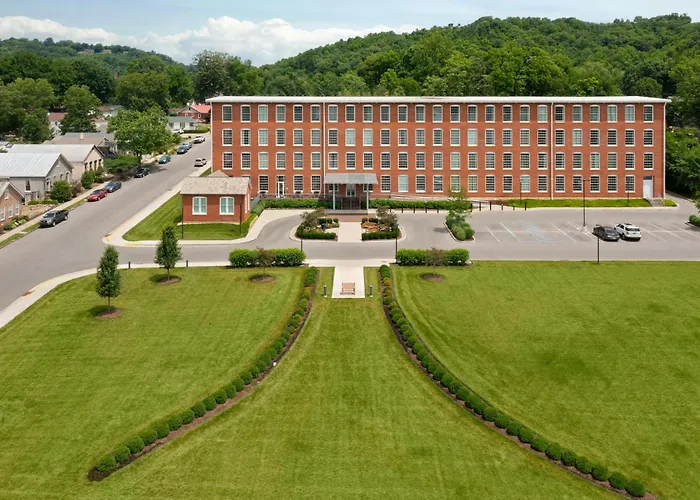 Fairfield Inn & Suites Madison Historic Eagle Cotton Mill