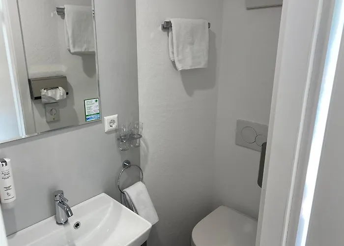 Hotel Zur Post Klotten