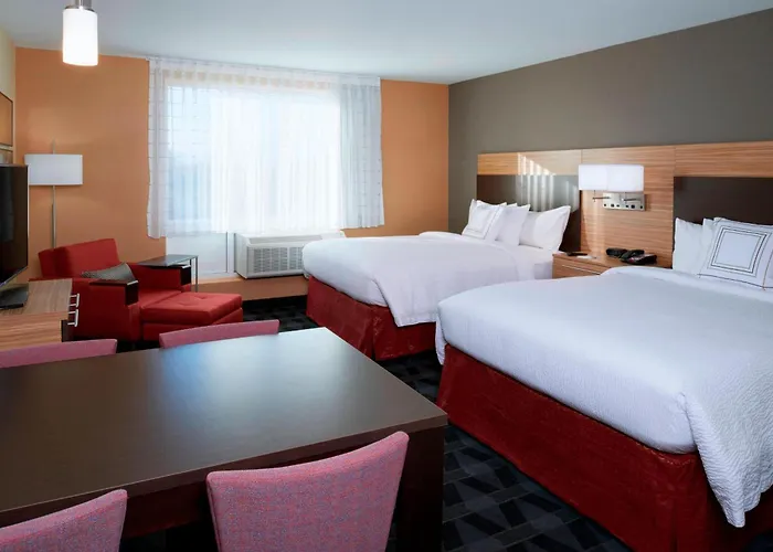 Towneplace Suites By Marriott Grand Rapids Airport Cascade