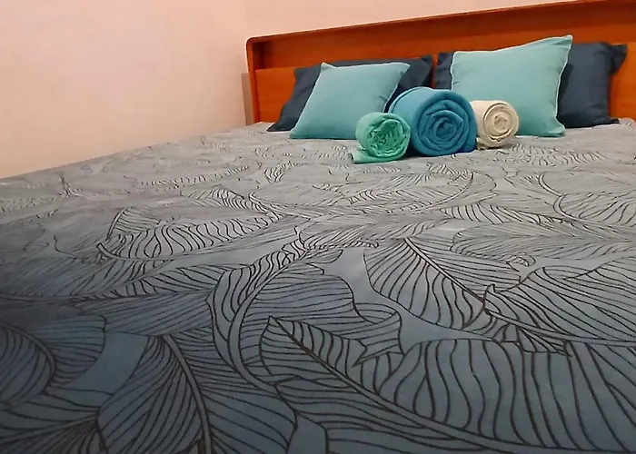 "Nomore" Gallery And Guesthouse