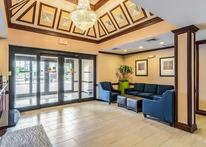 Comfort Inn & Suites Panama City North