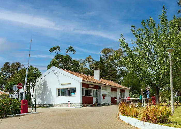 Hotel Parque de Campismo Orbitur Évora