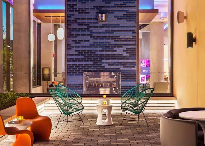Aloft By Marriott Boston Seaport District