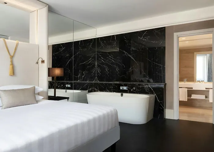 Sina Bernini Bristol, Autograph Collection Hotel Roma