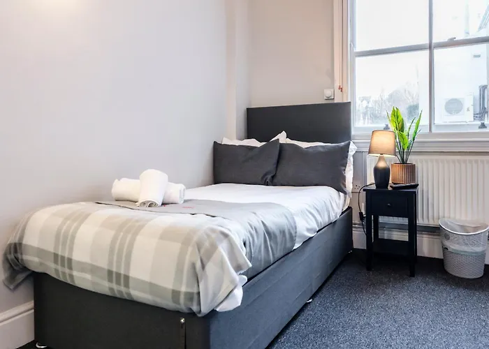 1 Riverside Apartments
