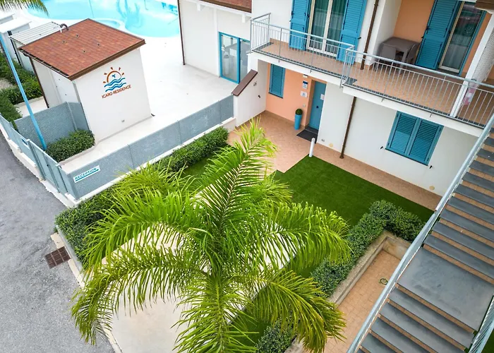 Icaro Apartments