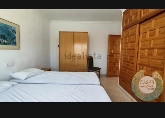 Hoteles en Les Tres Cales