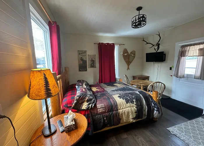 Holiday Lodge Cabins Banff