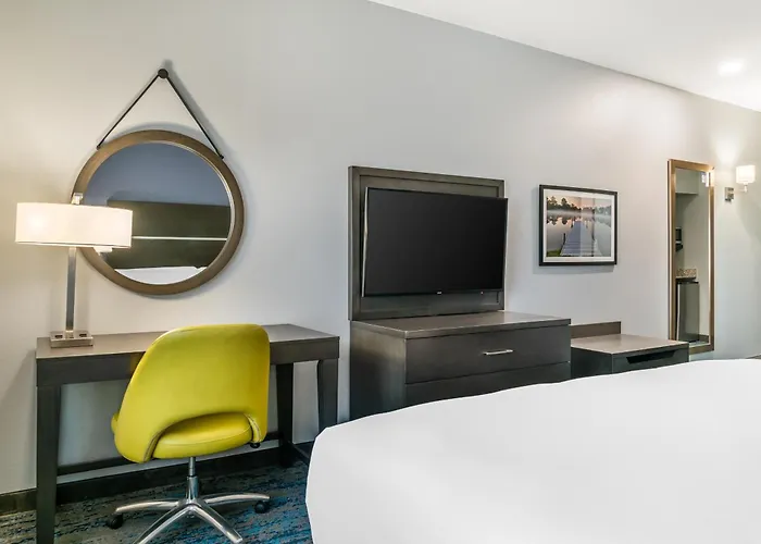 Adrian Hotels